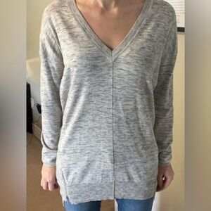 Karen Millen Light Gray V-Neck Sweater